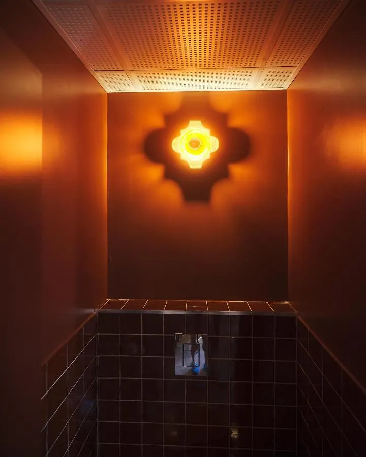 ***  Hotel Present - 200M Des Arenes D'Arles - Encore Mieux France