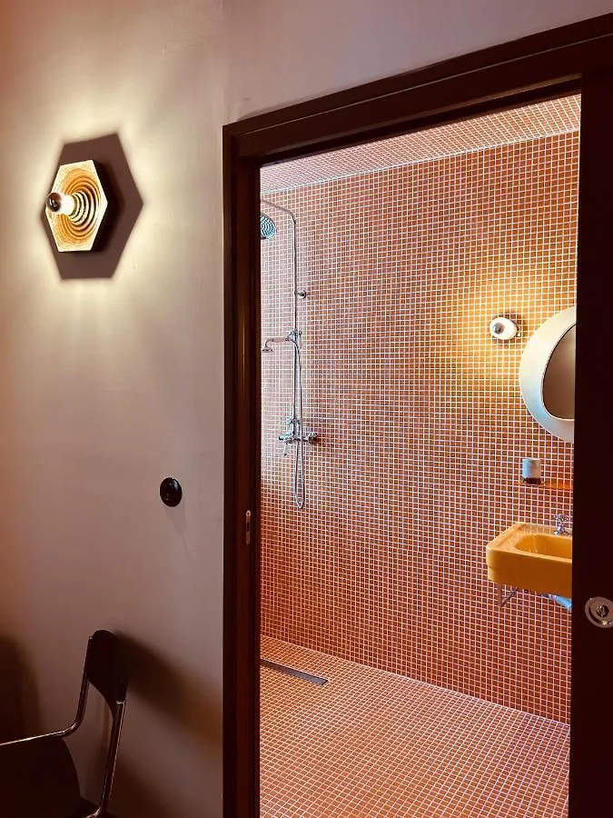 Hotel Present - Entree Autonome, Reception En Ligne - Encore Mieux Arles