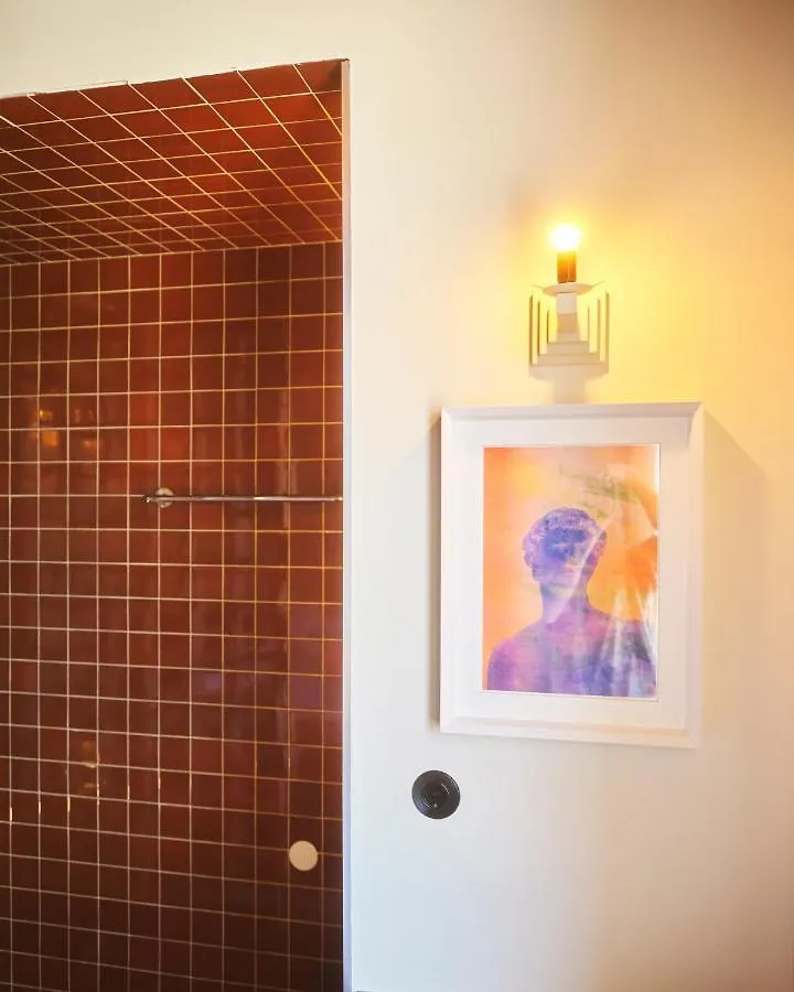 Hotel Present - Entree Autonome, Reception En Ligne - Encore Mieux Arles